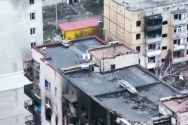 
        Киев в ужасе. Мосты через Днепр и тоннели в Карпатах в списке на ликвидацию    