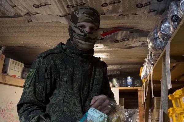 Кузя своих выручает. Дроны под Харьковом несут штурмовикам припасы вовремя
Кузя своих выручает. Дроны под Харьковом несут штурмовикам припасы вовремя