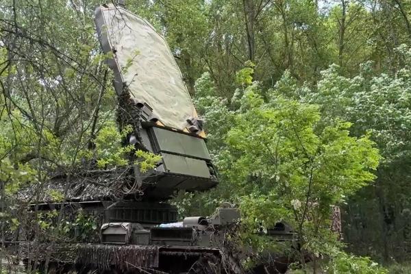 
        Враг огрызается. Зенитчик Спартак: с С-300В любой F-16 достанем спокойно    