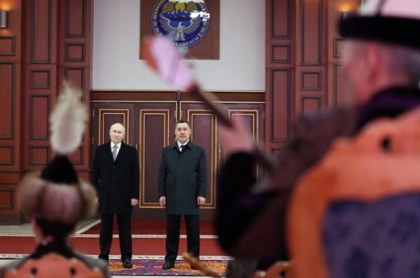 
        Самая пророссийская республика. Как Путин строил дружбу с Киргизией    