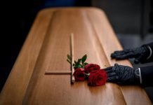 В Бразилии младенец воскрес в гробу перед своими похоронами