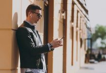 Билайн создал «Кибербабушку». Как она поможет бороться с телефонными мошенниками?