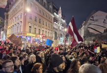 Языковой вопрос всплыл на митинге в Латвии