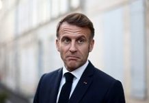 Макрона назвали нарциссом