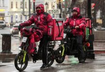 Андрей Бунич: Зарплате резвых курьеров осталось недолго быть такой высокой