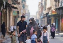 Мигранты с семьями приносят пользу российской экономике, считает эксперт