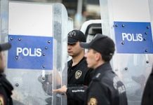 В элитном жилом комплексе в Стамбуле взорвалась доставленная курьером посылка