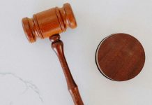 Экс-народного губернатора Донецкой области подозревают в дискредитации армии РФ