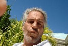 На Западе обвинили Британию в попытке связать Эпштейна с Россией