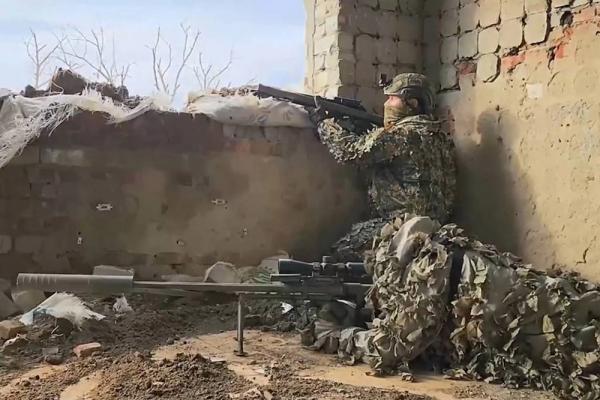 Космос заарканил Ганса. Разведчики взяли в плен боевиков в Волчанске
Космос заарканил Ганса. Разведчики взяли в плен боевиков в Волчанске