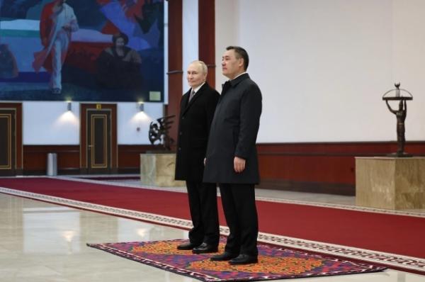 
        Самая пророссийская республика. Как Путин строил дружбу с Киргизией    