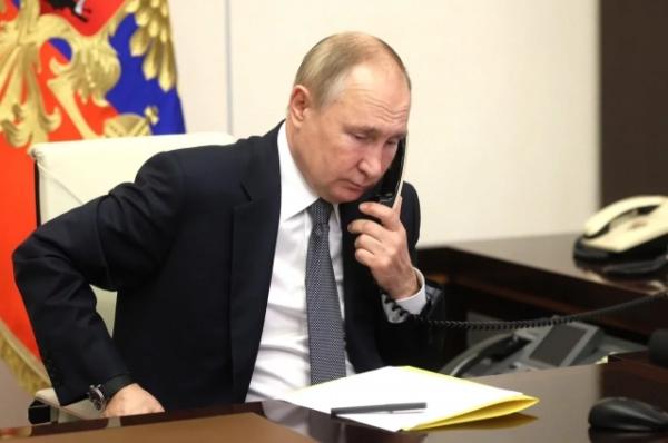 
        «На одной волне». Каким был пятый разговор Путина и Трампа    