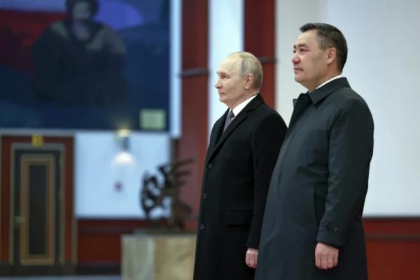 
        Самая пророссийская республика. Как Путин строил дружбу с Киргизией    