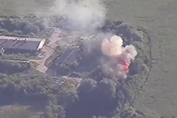 
        Сводка СВО на утро 15 августа. Остров с боевиками ВСУ разносит артиллерия    