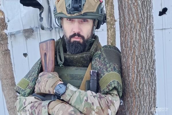 
        Вот добыча! Офицер Шарин раскрыл, какие секреты хранит захваченный штаб ВСУ    