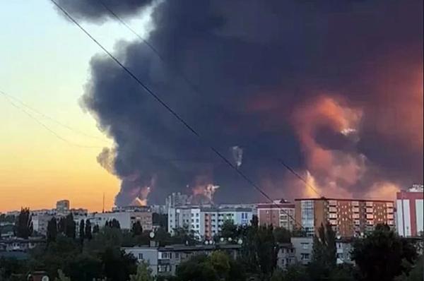 
        Разорвало даже небо. Мощнейшие удары России стерли заводы Украины    