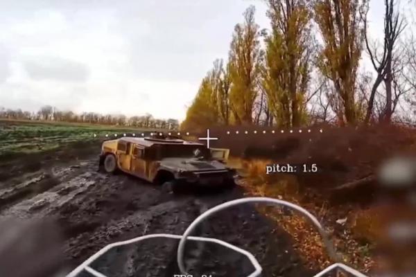 Пожарные сбились с ног. В Киеве рухнул завод по производству ракет     
        Пожарные сбились с ног. В Киеве рухнул завод по производству ракет