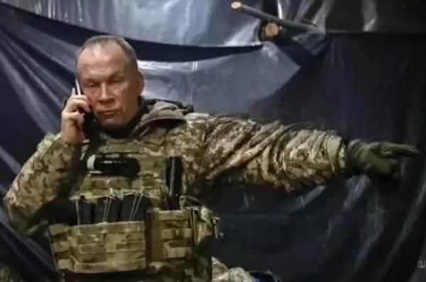 
        Давим 6 тыс. «клещами». Новый котел под Днепром сорвет погоны с Сырского    