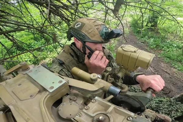 
        Билет к Бандере. Российские бойцы уничтожили диверсантов у границы    