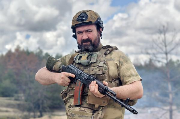 
        «Ваша честь» с автоматом. Федеральный судья полгода воевал рядовым солдатом    