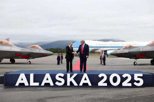 
        Шаг из вчера в завтра. Заявления Путина и Трампа на Аляске: полный текст    