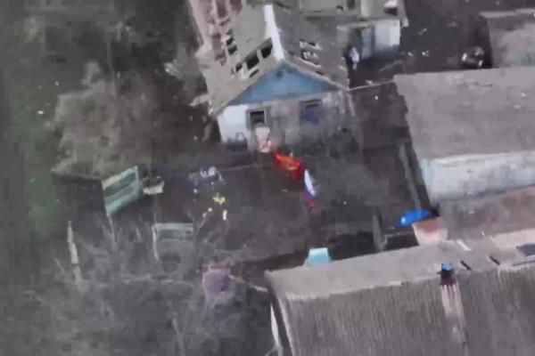 
        &laquo;Мы решим все задачи&raquo;. Путину доложили о взятии городов в зоне СВО    