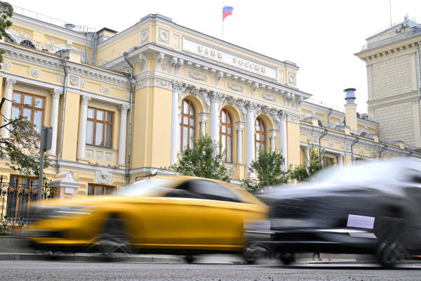 «Не ждите кредитов под 10%». Что будет с ключевой ставкой? 
