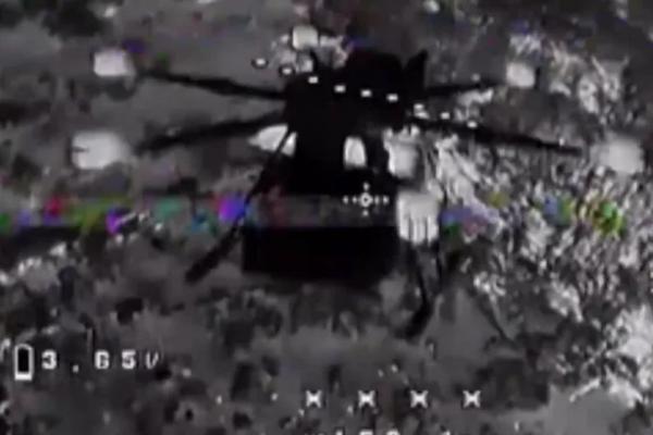 «Гвоздика» бьёт — солдаты ВСУ кончаются. Наша арта работает под Харьковом
«Гвоздика» бьёт — солдаты ВСУ кончаются. Наша арта работает под Харьковом