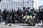 «Лос-Анджелес станет спичкой». Приведут ли протесты в США к американскому «майдану» 