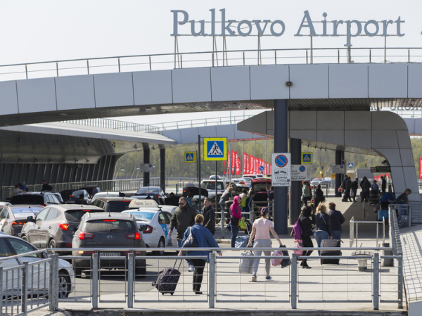 Аэропорт Пулково в Петербурге начал прием рейсов по временной схеме