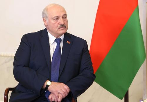 Александр Лукашенко продолжает помилования - на этот раз свободил католических священников