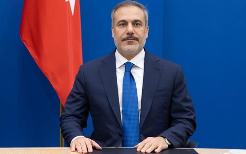 Арагчи указал в разговоре с Фиданом, что Иран полон решимости защищаться после убийства Хаменеи Арагчи указал в разговоре с Фиданом, что Иран полон решимости защищаться после убийства Хаменеи