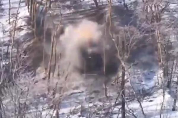 
        Выломали крылья. ВС РФ обрушили лавину &laquo;Искандеров&raquo; по особой цели в Киеве    