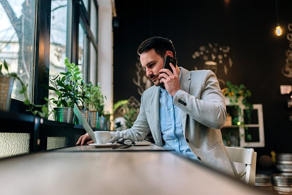 Билайн попросили остановиться. Конкуренты выступили против скидок оператора. В чем дело?