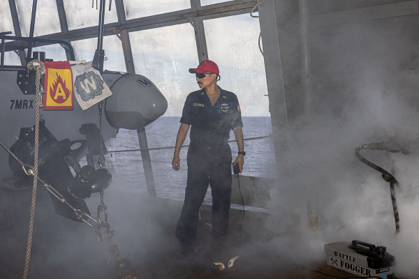 «Быстро, жестко и с удовольствием» Трамп грозит начать войну сразу с двумя странами. Почему он больше не хочет быть миротворцем?