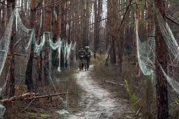 Космос заарканил Ганса. Разведчики взяли в плен боевиков в Волчанске
Космос заарканил Ганса. Разведчики взяли в плен боевиков в Волчанске