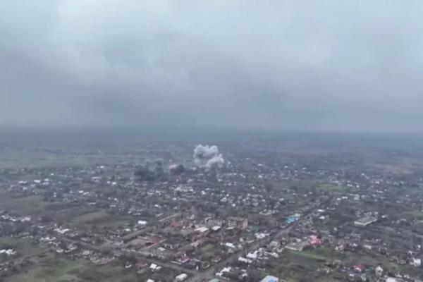 
        &laquo;Мы решим все задачи&raquo;. Путину доложили о взятии городов в зоне СВО    