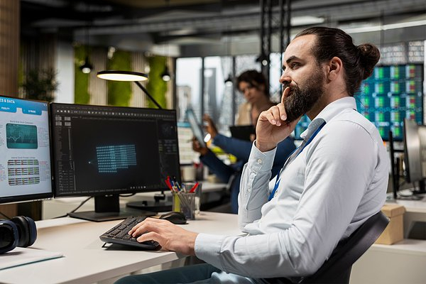 &laquo;Цифровые сотрудники&raquo; выходят на работу. Сбер представил GigaChat Enterprise