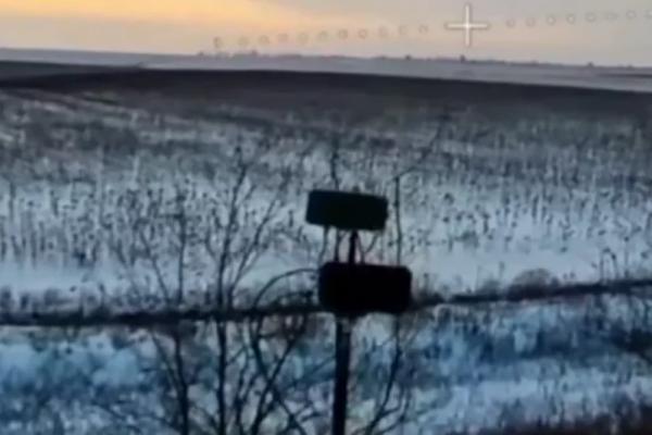 
        Вражеский РЭБ &mdash; не стенка. Дроноводы уничтожили спецов ВСУ под Херсоном    