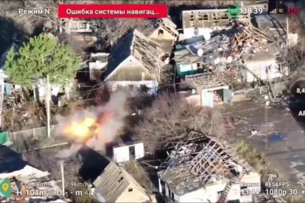 
        &laquo;Мы решим все задачи&raquo;. Путину доложили о взятии городов в зоне СВО    