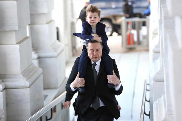 &laquo;Для них это проект бессмертия&raquo; Миллиардеры из Китая заводят десятки детей. Что ими движет и как это связано с Илоном Маском?