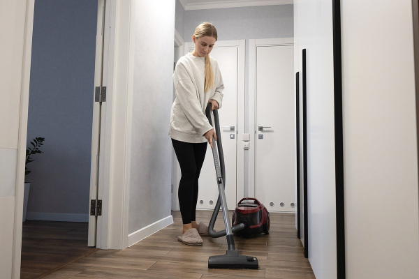 «До 100 тысяч рублей в месяц» Российских мужчин призывают выплачивать женам зарплату за домашний труд. Сколько стоит уют? «До 100 тысяч рублей в месяц» Российских мужчин призывают выплачивать женам зарплату за домашний труд. Сколько стоит уют?