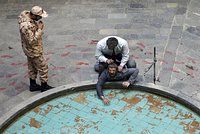 &laquo;Дональд Трамп вас убьет&raquo; Кто такой аятолла Хаменеи, почему от него зависит судьба Ирана и за что США объявили его своим врагом?