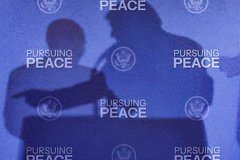 Экс-премьер Украины подвел итоги переговоров России и США Экс-премьер Украины подвел итоги переговоров России и США