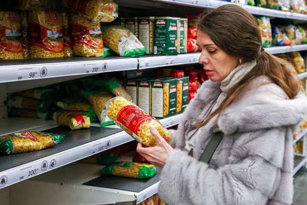 &laquo;Это надолго&raquo; В России расцветают магазины низких цен. Как экономные россияне изменили рынок торговли?