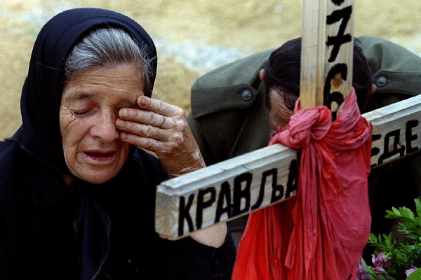 «Это несправедливый мир» 30 лет назад закончилась жестокая Боснийская война. Какой ценой удалось остановить бойню на Балканах? «Это несправедливый мир» 30 лет назад закончилась жестокая Боснийская война. Какой ценой удалось остановить бойню на Балканах?