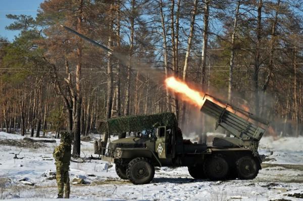 
        Удар с запада. ВС РФ рвутся в тыл группировки ВСУ в Славянске и Краматорске    