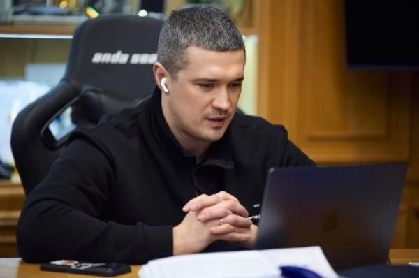 
        Со второго раза. Минобороны Украины возглавил интернет-мошенник    