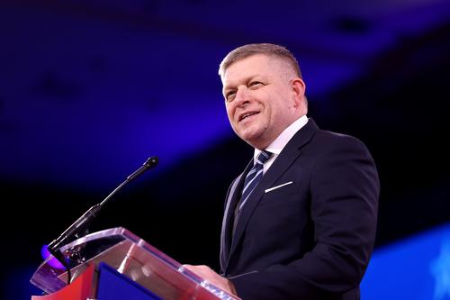 Фицо: западные страны побегут восстанавливать отношения с Россией сразу же, как только закончится конфликт на Украине Фицо: западные страны побегут восстанавливать отношения с Россией сразу же, как только закончится конфликт на Украине