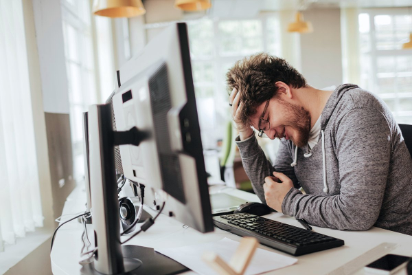 Из офиса — на яхту к миллиардерам. Зачем зумеры отказываются от карьеры и идут работать няньками у богачей? Из офиса — на яхту к миллиардерам. Зачем зумеры отказываются от карьеры и идут работать няньками у богачей?